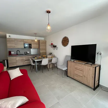 アパート Panarea Dec *