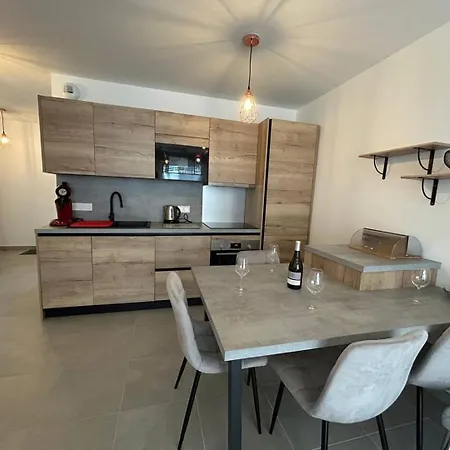 Apartment Panarea Dec *